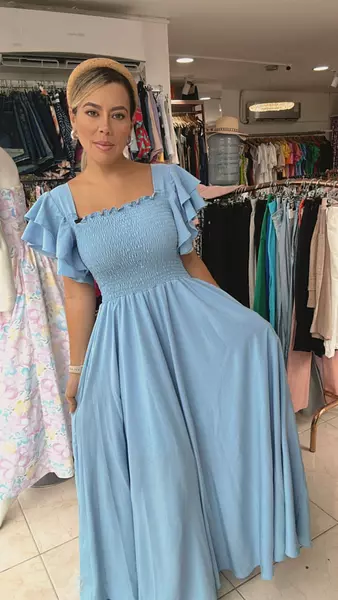 Vestido Celeste – Frescura Elegante Y Delicada